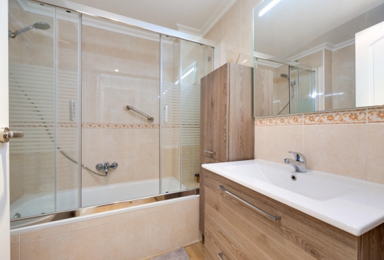 Resale - Apartment / flat - Torrevieja - Centro