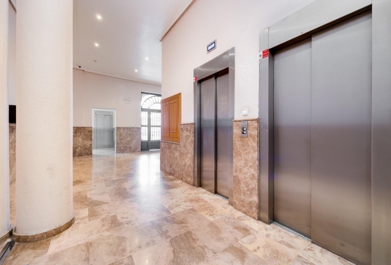 Resale - Apartment / flat - Torrevieja - Centro