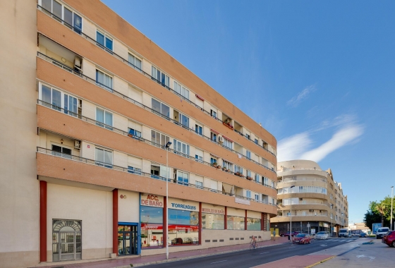Resale - Apartment / flat - Torrevieja - Centro