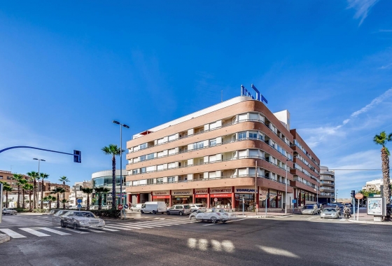 Resale - Apartment / flat - Torrevieja - Centro