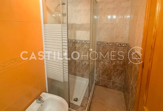 Resale - Apartment / flat - Torrevieja - La Mata