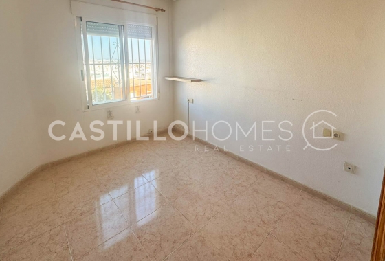 Resale - Apartment / flat - Torrevieja - La Mata