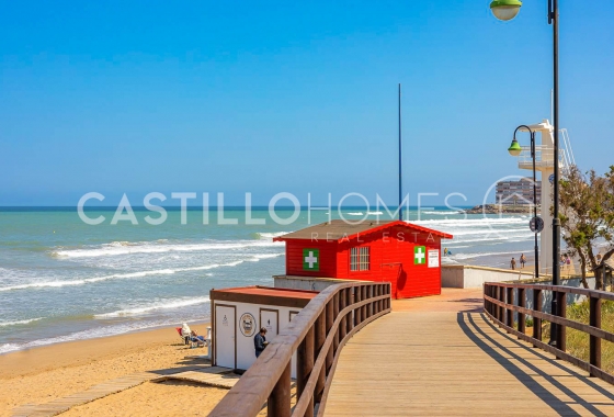 Resale - Apartment / flat - Torrevieja - La Mata