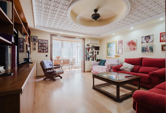 Resale - Apartment / flat - Torrevieja - Costa Blanca