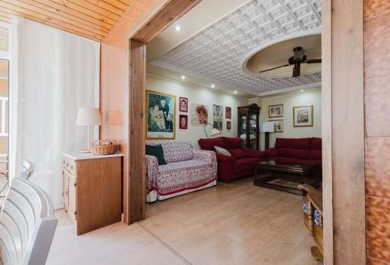 Resale - Apartment / flat - Torrevieja - Costa Blanca