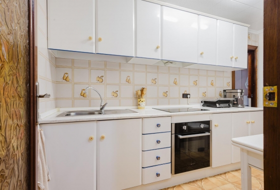 Resale - Apartment / flat - Torrevieja - Costa Blanca