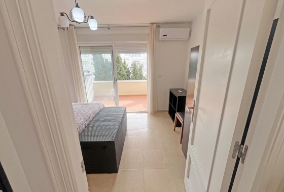 Resale - Townhouse - San Miguel de Salinas - Las Filipinas