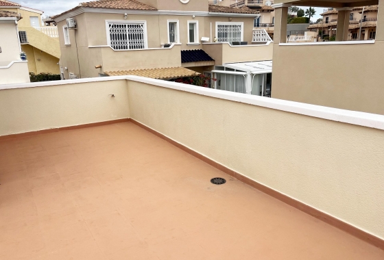 Resale - Townhouse - San Miguel de Salinas - Las Filipinas