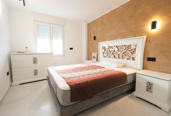 Resale - Apartment / flat - Pilar de la Horadada - Costa Blanca