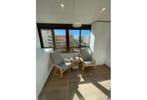 Resale - Apartment / flat - Torrevieja - Miramar - Torre Del Moro