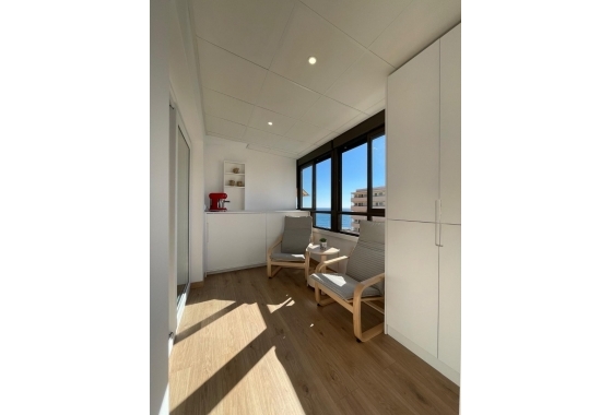 Resale - Apartment / flat - Torrevieja - Miramar - Torre Del Moro