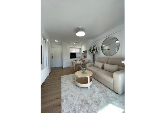 Resale - Apartment / flat - Torrevieja - Miramar - Torre Del Moro