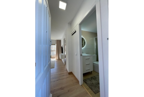 Resale - Apartment / flat - Torrevieja - Miramar - Torre Del Moro