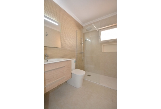 Återförsäljning - Lägenhet / lägenhet - Torrevieja - Costa Blanca