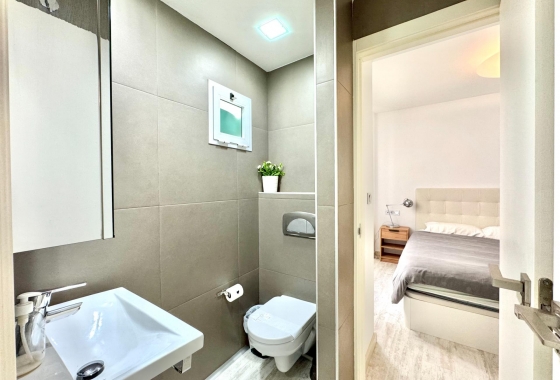 Wiederverkauf - Wohnung - Torrevieja - Estacion De Autobuses