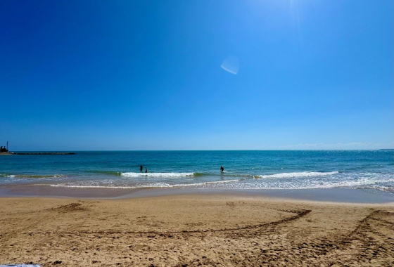 Wiederverkauf - Wohnung - Torrevieja - Estacion De Autobuses