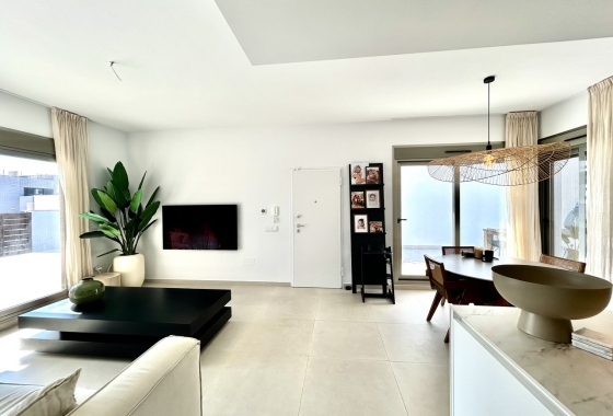 Herverkoop - Villa - San Miguel de Salinas - Inland