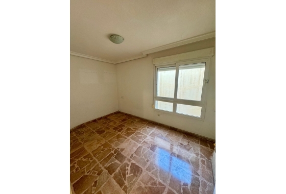 Herverkoop - Appartement / flat - Torrevieja - Centro