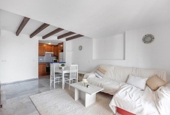 Resale - Apartment / flat - Torrevieja - Urb. Rosaleda