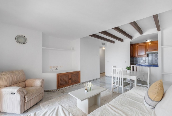 Resale - Apartment / flat - Torrevieja - Urb. Rosaleda