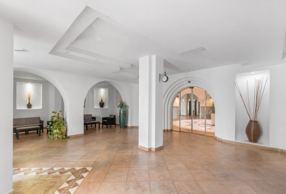 Resale - Apartment / flat - Torrevieja - Urb. Rosaleda