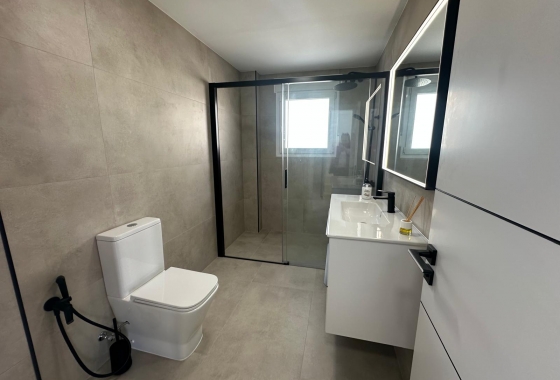 Herverkoop - Villa - El Campello - Costa Blanca