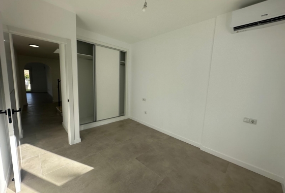 Herverkoop - Villa - El Campello - Costa Blanca