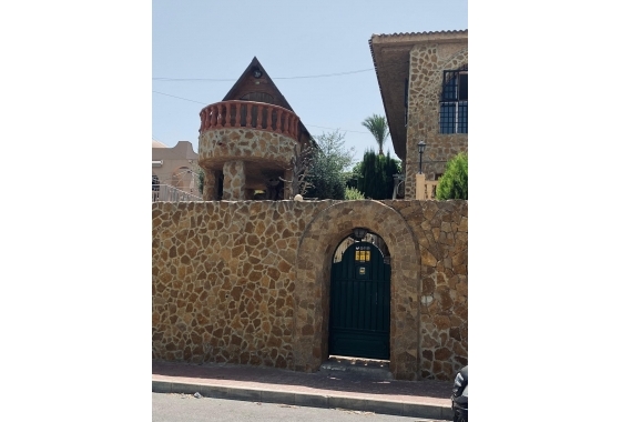 Herverkoop - Villa - Torrevieja - Costa Blanca