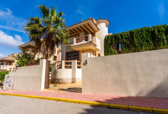 Herverkoop - Villa - Orihuela Costa - Costa Blanca