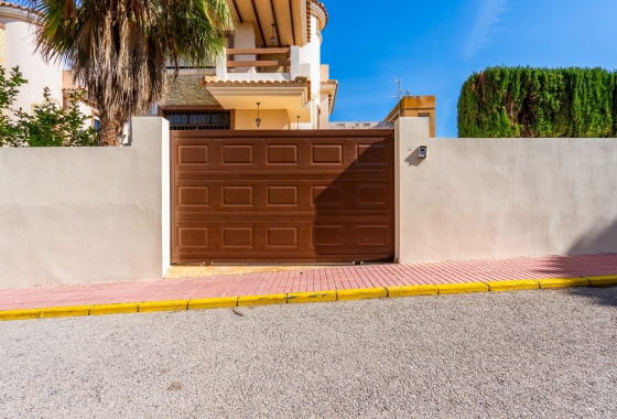 Herverkoop - Villa - Orihuela Costa - Costa Blanca
