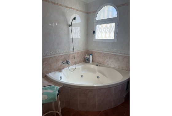 Herverkoop - Villa - Orihuela Costa - Costa Blanca