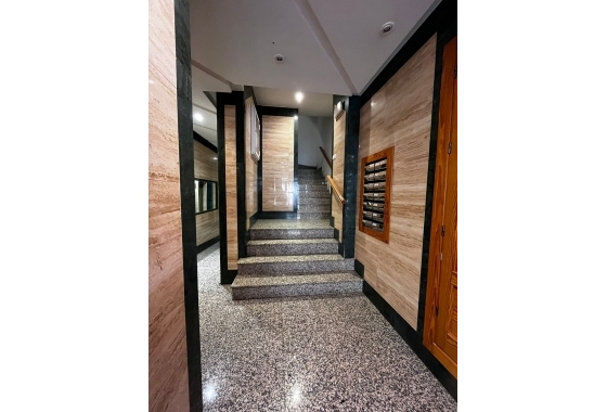 Resale - Apartment / flat - Torrevieja - Costa Blanca