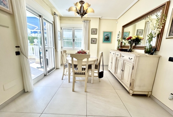 Herverkoop - Villa - Pinar de Campoverde - Inland