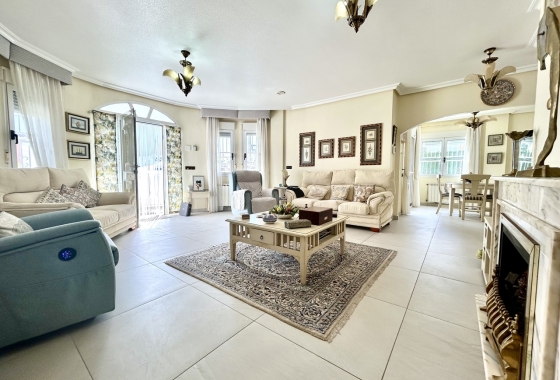 Herverkoop - Villa - Pinar de Campoverde - Inland