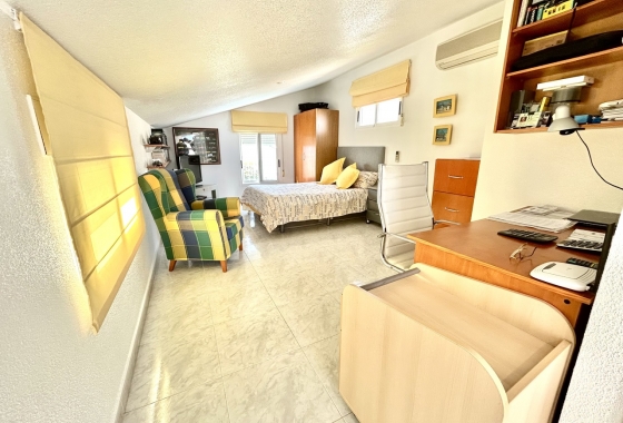 Herverkoop - Villa - Pinar de Campoverde - Inland