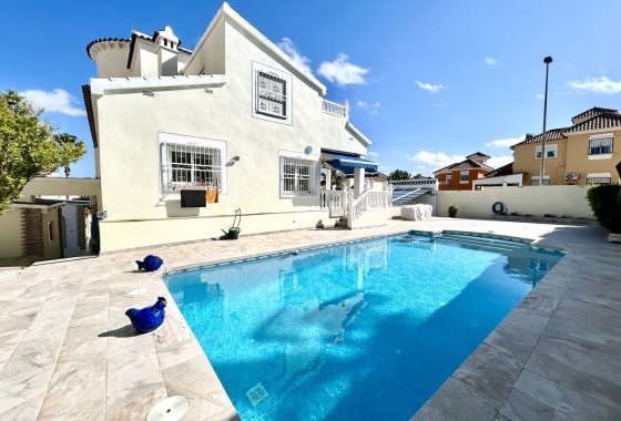 Herverkoop - Villa - Pinar de Campoverde - Inland