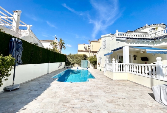 Herverkoop - Villa - Pinar de Campoverde - Inland