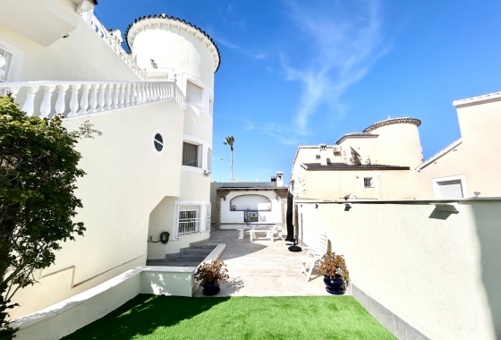 Herverkoop - Villa - Pinar de Campoverde - Inland