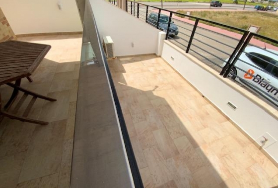 Reventa - Villa - Roldan - Inland