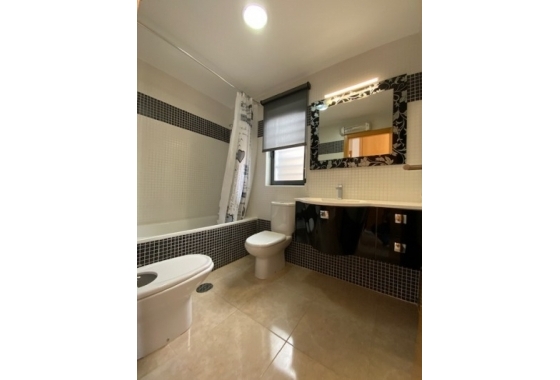 Reventa - Villa - Roldan - Inland