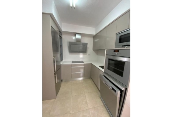 Reventa - Villa - Roldan - Inland