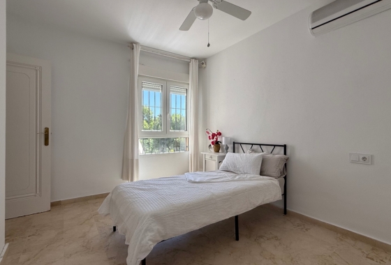 Resale - Villa - Orihuela - Inland