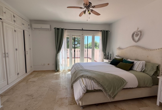 Resale - Villa - Orihuela - Inland