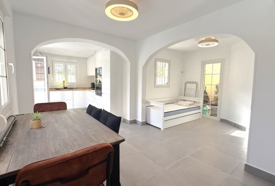 Herverkoop - Herenhuis - Orihuela - Inland