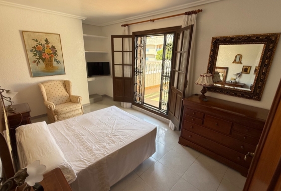 Herverkoop - Villa - Orihuela - Inland