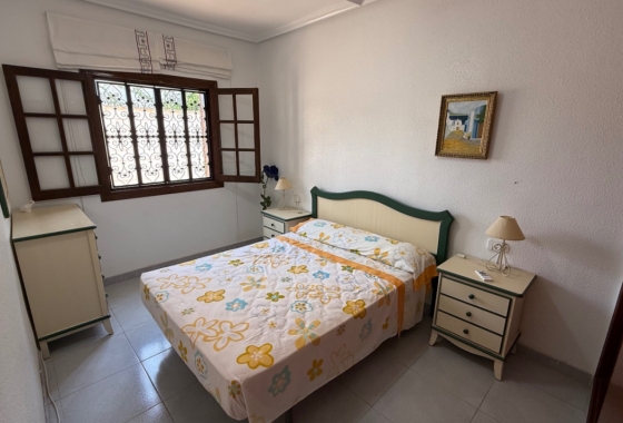 Herverkoop - Villa - Orihuela - Inland