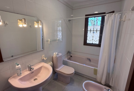 Herverkoop - Villa - Orihuela - Inland