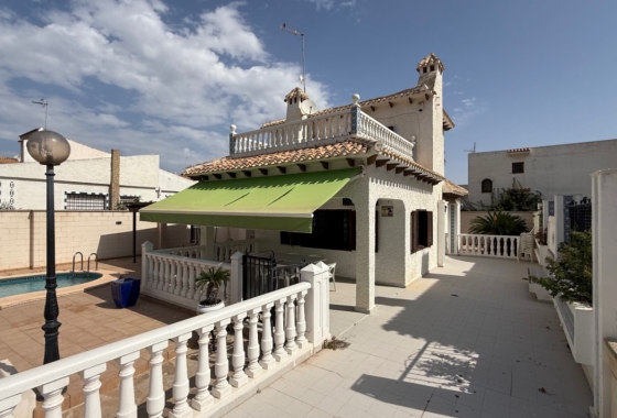 Herverkoop - Villa - Orihuela - Inland