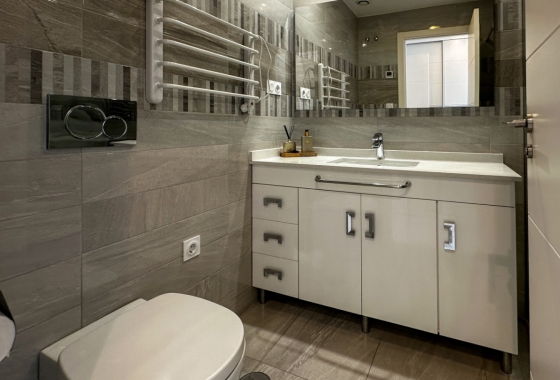 Resale - Apartment / flat - Torrevieja - Costa Blanca