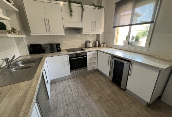 Herverkoop - Villa - Orihuela - Inland